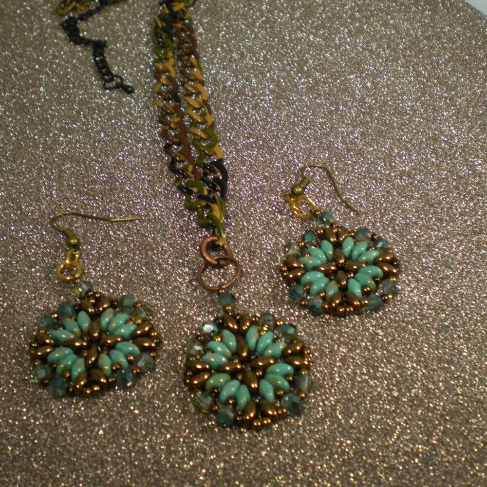 Hand Beaded Turquoise Picasso Athena Pendant/Earrings Jewelry Set; OOAK